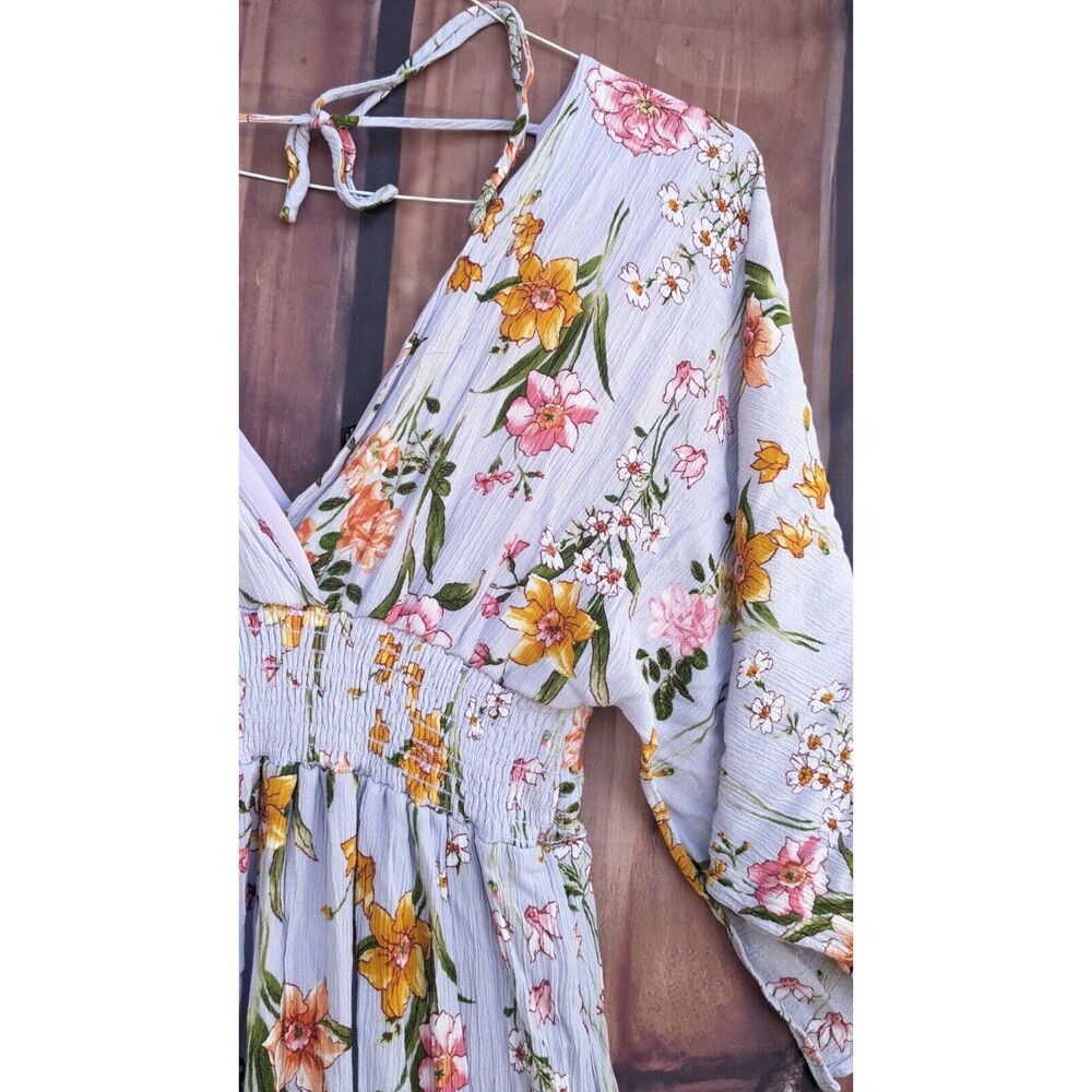 Lulus Lavender Deep v-Neck Split Flutter Sleeve Floral Dress Size Small - Picture 8 of 9